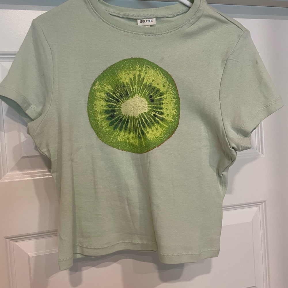 Graphic T-shirt Junior size L